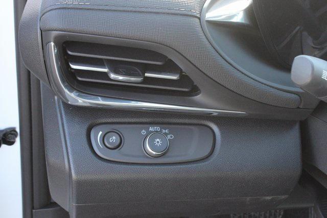 new 2025 Buick Envista car, priced at $26,419