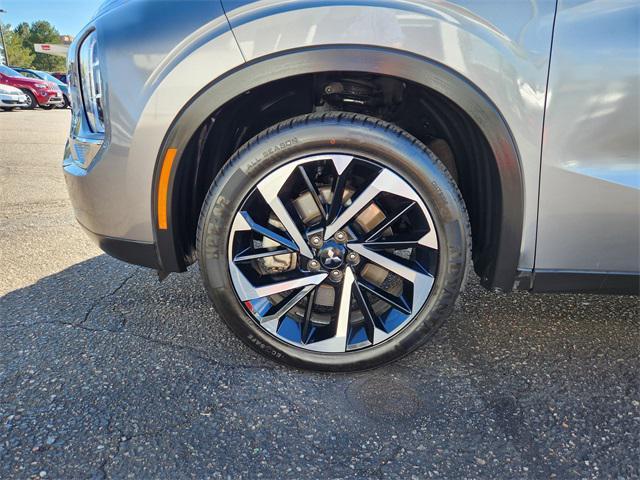 used 2024 Mitsubishi Outlander car, priced at $26,240