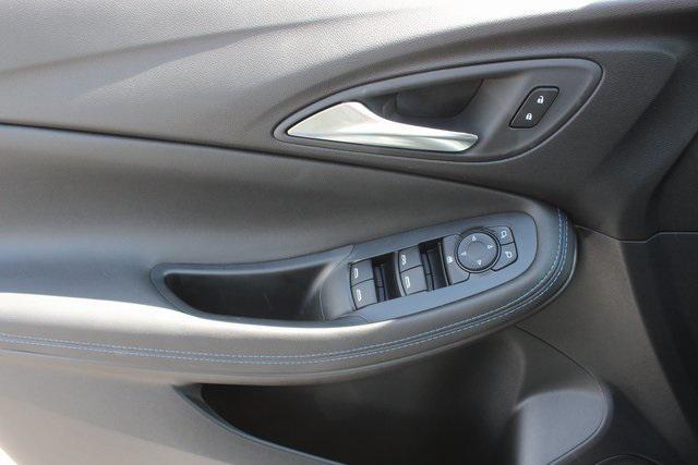 new 2025 Buick Encore GX car, priced at $30,409