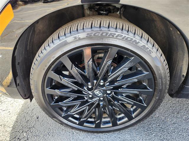 used 2025 Hyundai Santa Fe car, priced at $40,825