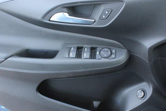 new 2025 Buick Envista car, priced at $26,914