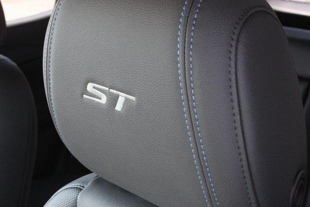 new 2026 Buick Encore GX car, priced at $29,459