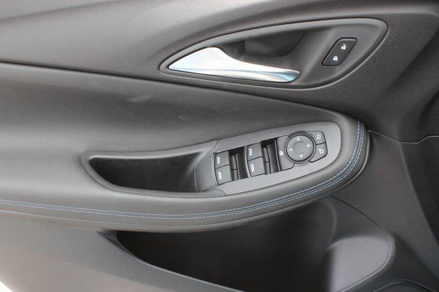 new 2025 Buick Encore GX car, priced at $29,414