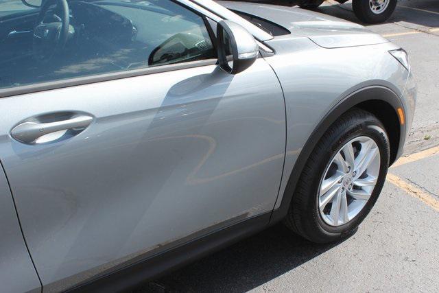 new 2025 Buick Envista car, priced at $25,942