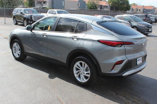 new 2025 Buick Envista car, priced at $25,942