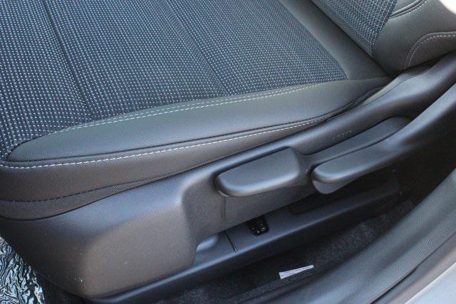 new 2025 Buick Envista car, priced at $24,729