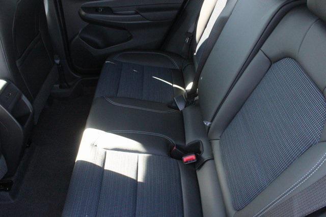 new 2025 Buick Envista car, priced at $24,729