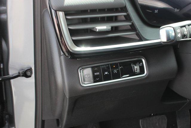 new 2025 Buick Envision car, priced at $38,029