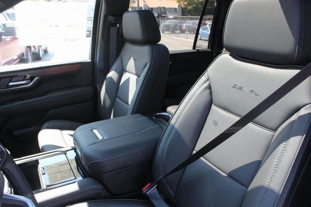 new 2025 GMC Yukon XL car, priced at $94,374