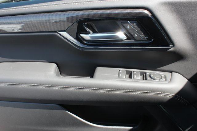 new 2025 GMC Yukon XL car, priced at $75,394
