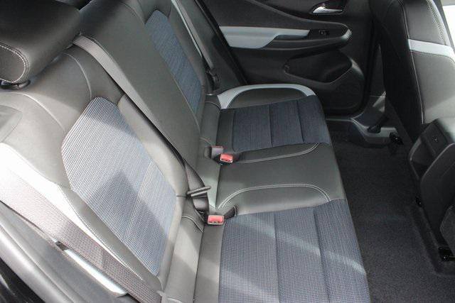 new 2025 Buick Envista car, priced at $26,369