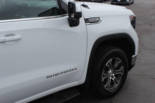 new 2025 GMC Sierra 1500 car, priced at $52,949