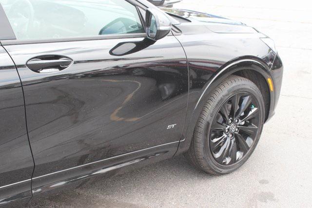 new 2025 Buick Envista car, priced at $27,212