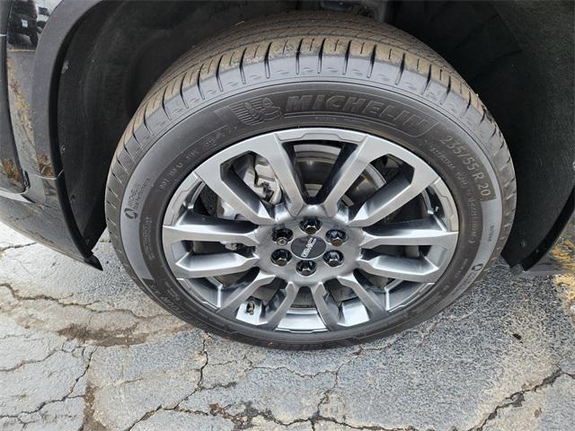 used 2023 GMC Acadia car, priced at $35,000