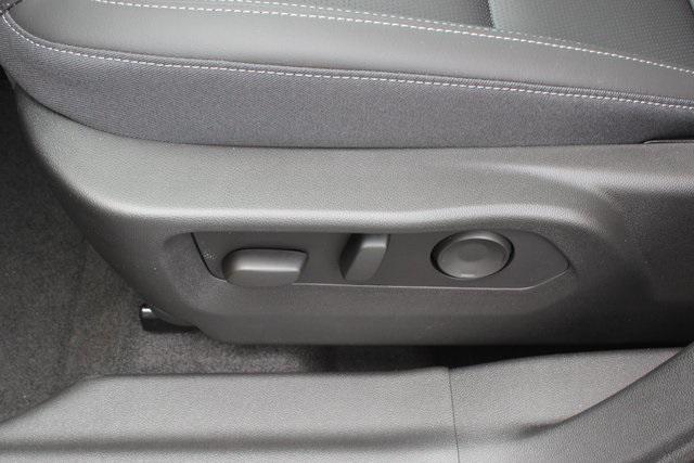 new 2025 Buick Envision car, priced at $39,275
