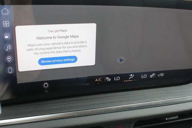 new 2025 Buick Envision car, priced at $34,996