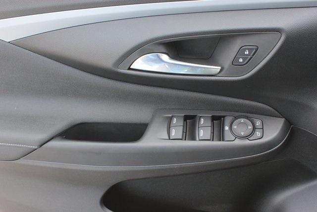 new 2025 Buick Envista car, priced at $25,724