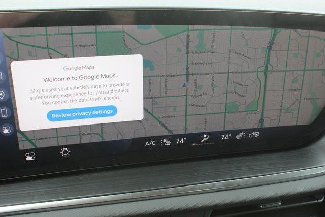 used 2025 Buick Envision car, priced at $29,000