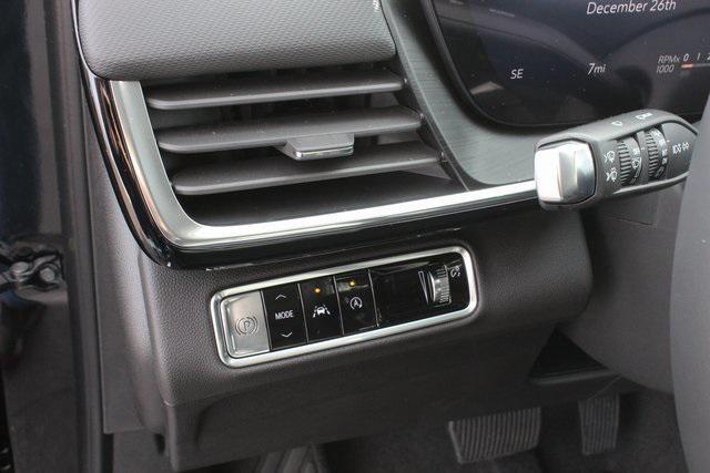 used 2025 Buick Envision car, priced at $29,000