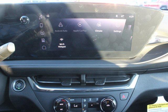 new 2025 Buick Envista car, priced at $25,324