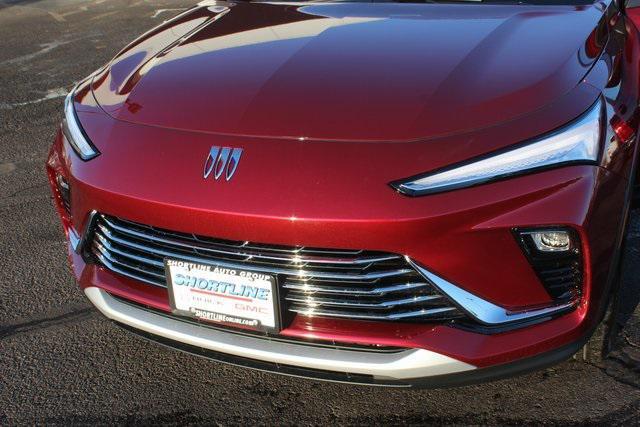 new 2025 Buick Envista car, priced at $25,324