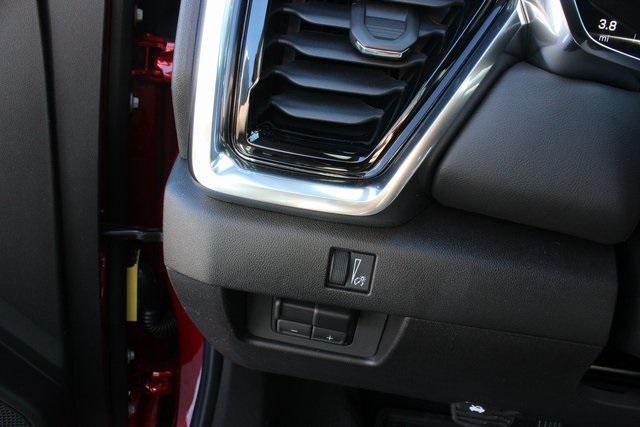 new 2025 GMC Canyon car, priced at $48,004