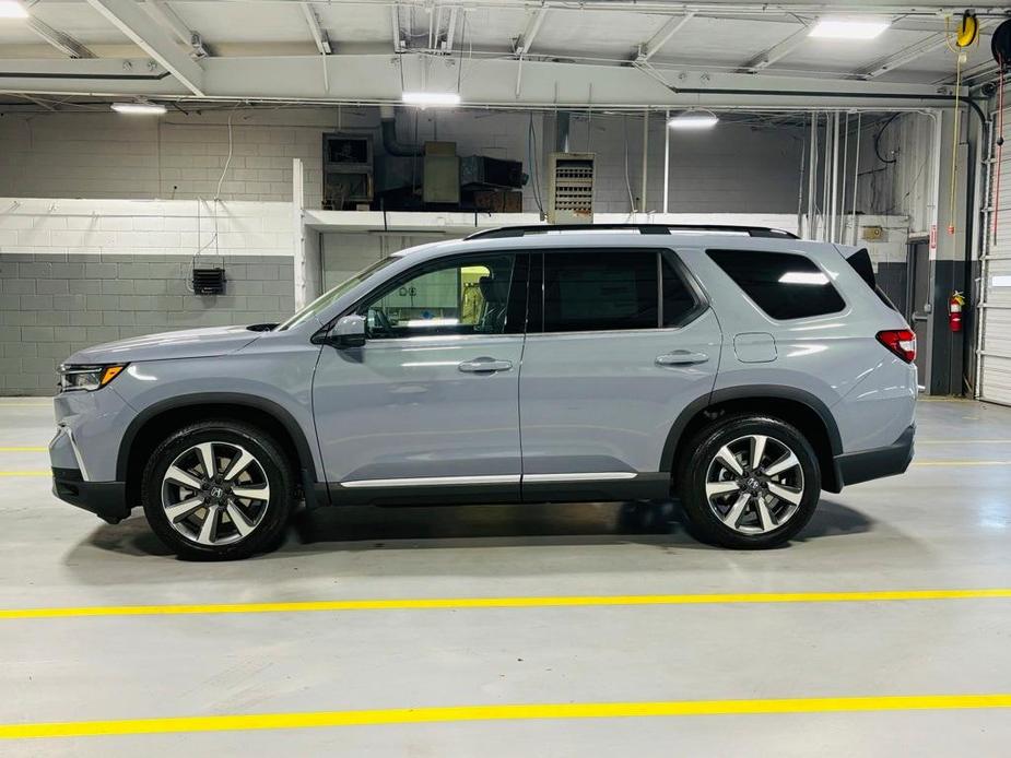 new 2025 Honda Pilot car, priced at $51,450