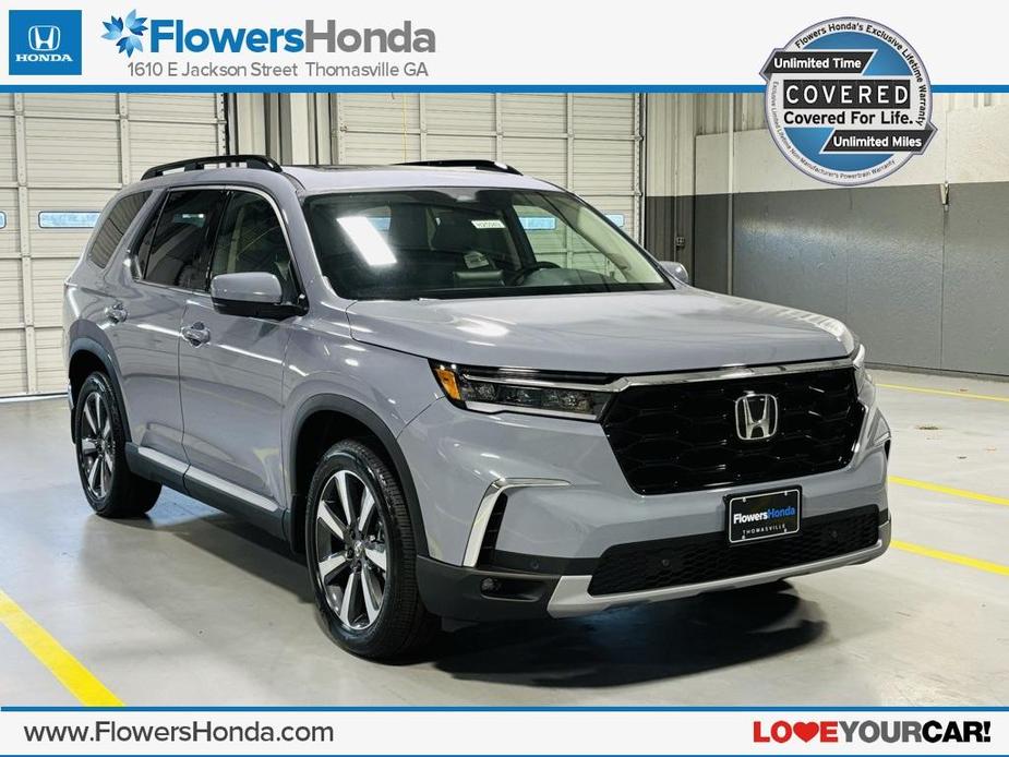 new 2025 Honda Pilot car, priced at $51,450