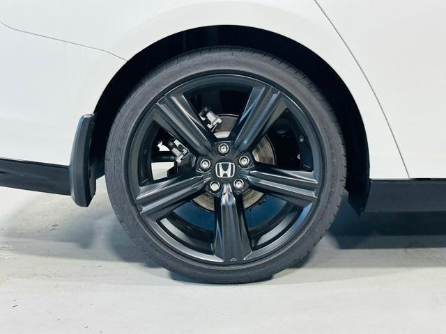 new 2025 Honda Accord Hybrid car, priced at $36,980