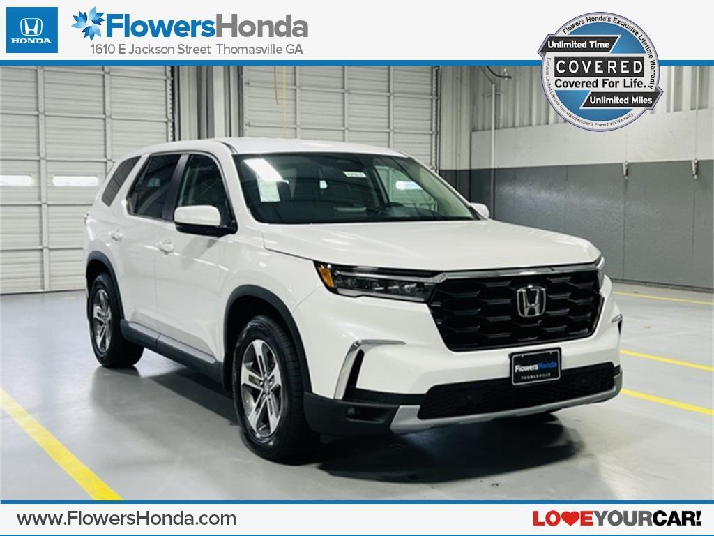 new 2025 Honda Pilot car, priced at $47,450