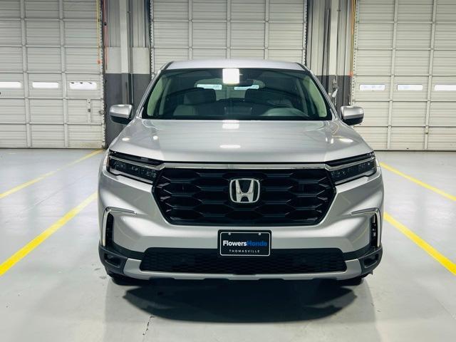 new 2025 Honda Pilot car, priced at $46,995