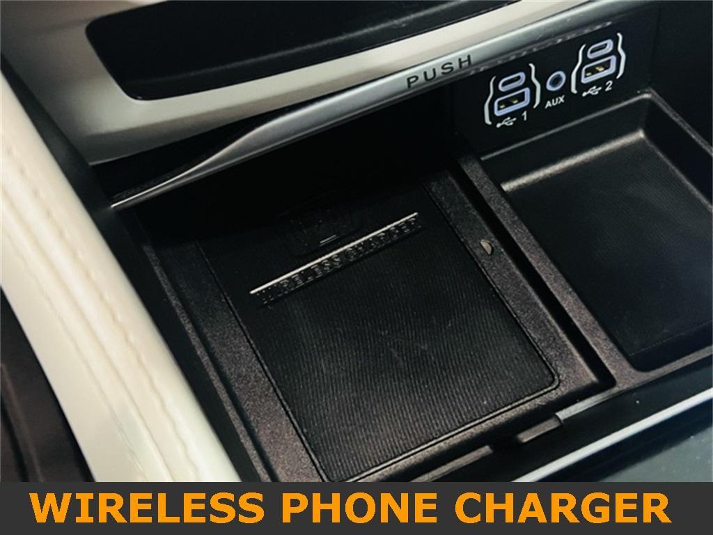 used 2022 Chrysler Pacifica car, priced at $25,000