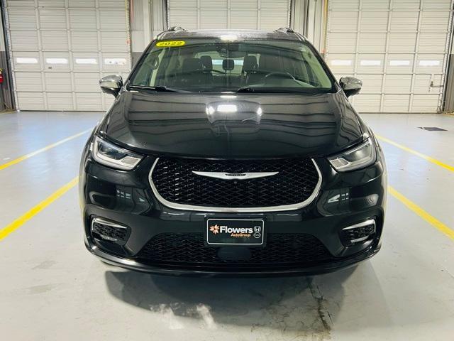 used 2022 Chrysler Pacifica car, priced at $25,000