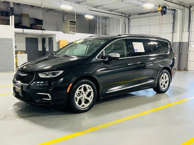 used 2022 Chrysler Pacifica car, priced at $25,000