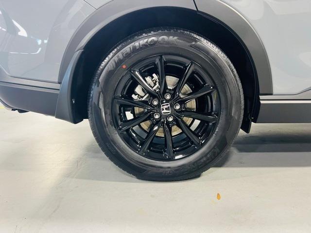 new 2026 Honda CR-V Hybrid car, priced at $40,575