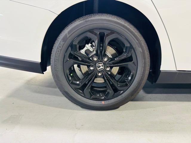 new 2025 Honda Accord car, priced at $31,015