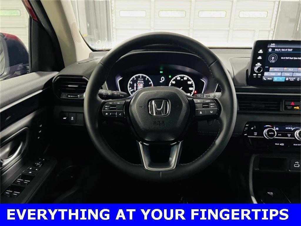 new 2025 Honda Pilot car, priced at $48,180