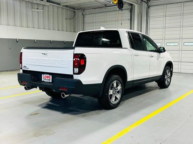 new 2025 Honda Ridgeline car, priced at $46,585