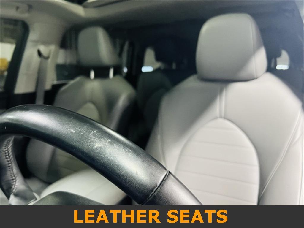 used 2022 Toyota Highlander car, priced at $28,500