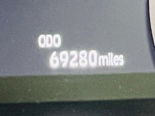 used 2022 Toyota Highlander car, priced at $28,500