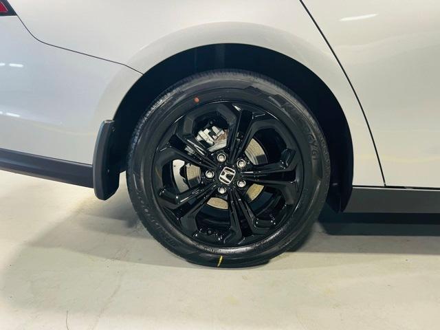 new 2025 Honda Accord car, priced at $31,755