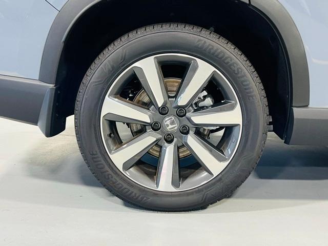 new 2025 Honda Pilot car, priced at $51,305