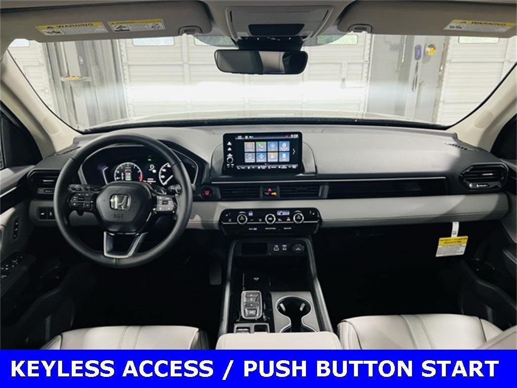 new 2025 Honda Pilot car, priced at $44,995