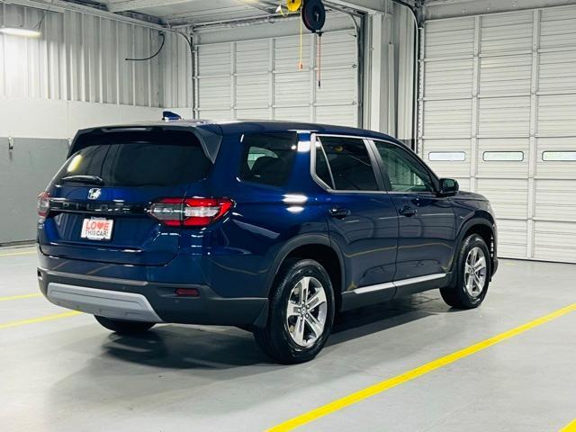 new 2025 Honda Pilot car, priced at $44,995