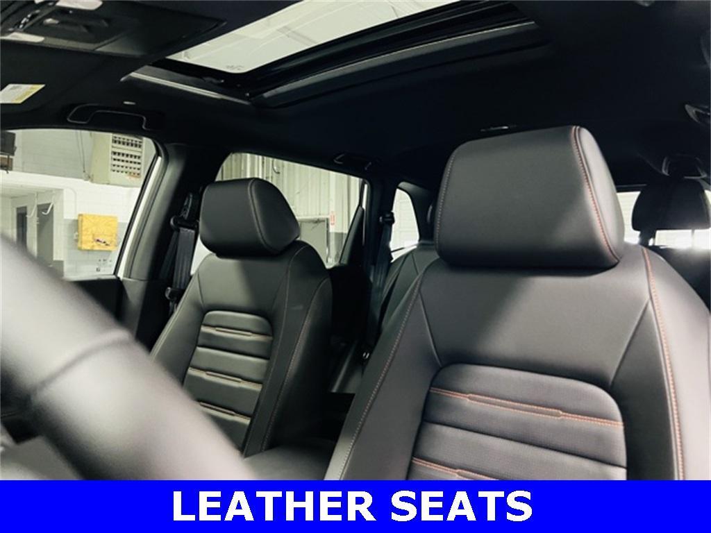 new 2026 Honda CR-V Hybrid car, priced at $40,575