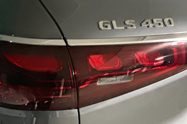 new 2025 Mercedes-Benz GLS 450 car, priced at $98,295