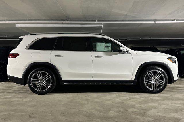 new 2025 Mercedes-Benz GLS 450 car, priced at $92,370