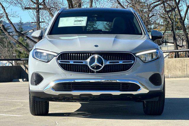 new 2025 Mercedes-Benz GLC 300 car, priced at $56,545