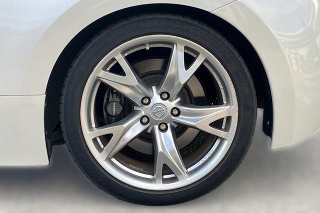 used 2009 Nissan 370Z car, priced at $19,999