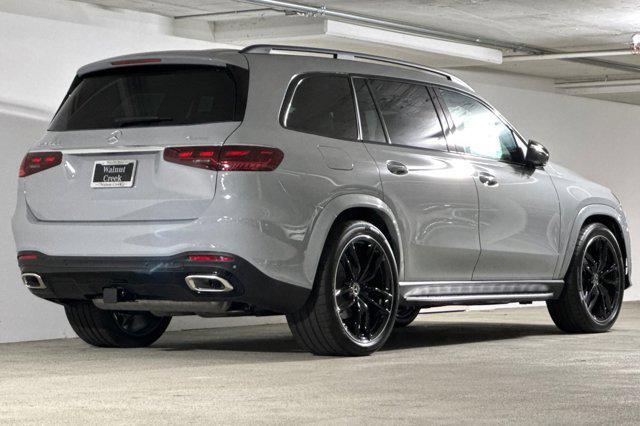 new 2025 Mercedes-Benz GLS 580 car, priced at $121,125